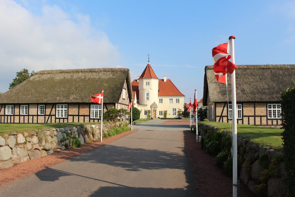 20757601913_c0489ec881_k